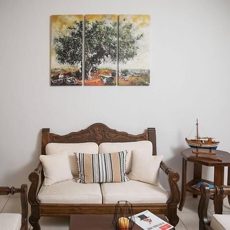Aegina Town Apartment , With Private Parking Exterior foto