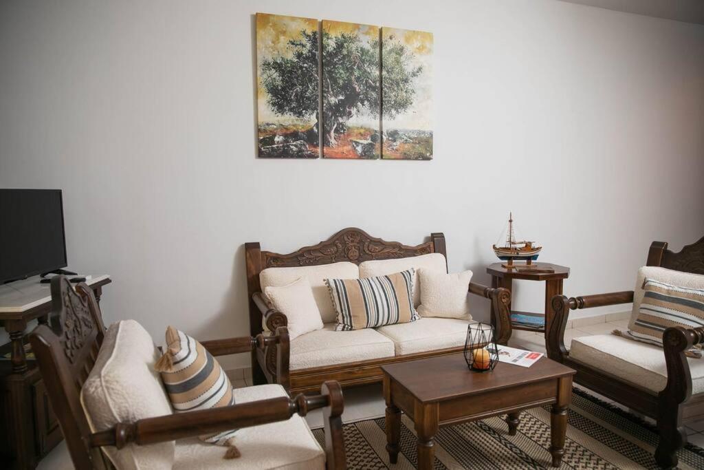 Aegina Town Apartment , With Private Parking Exterior foto